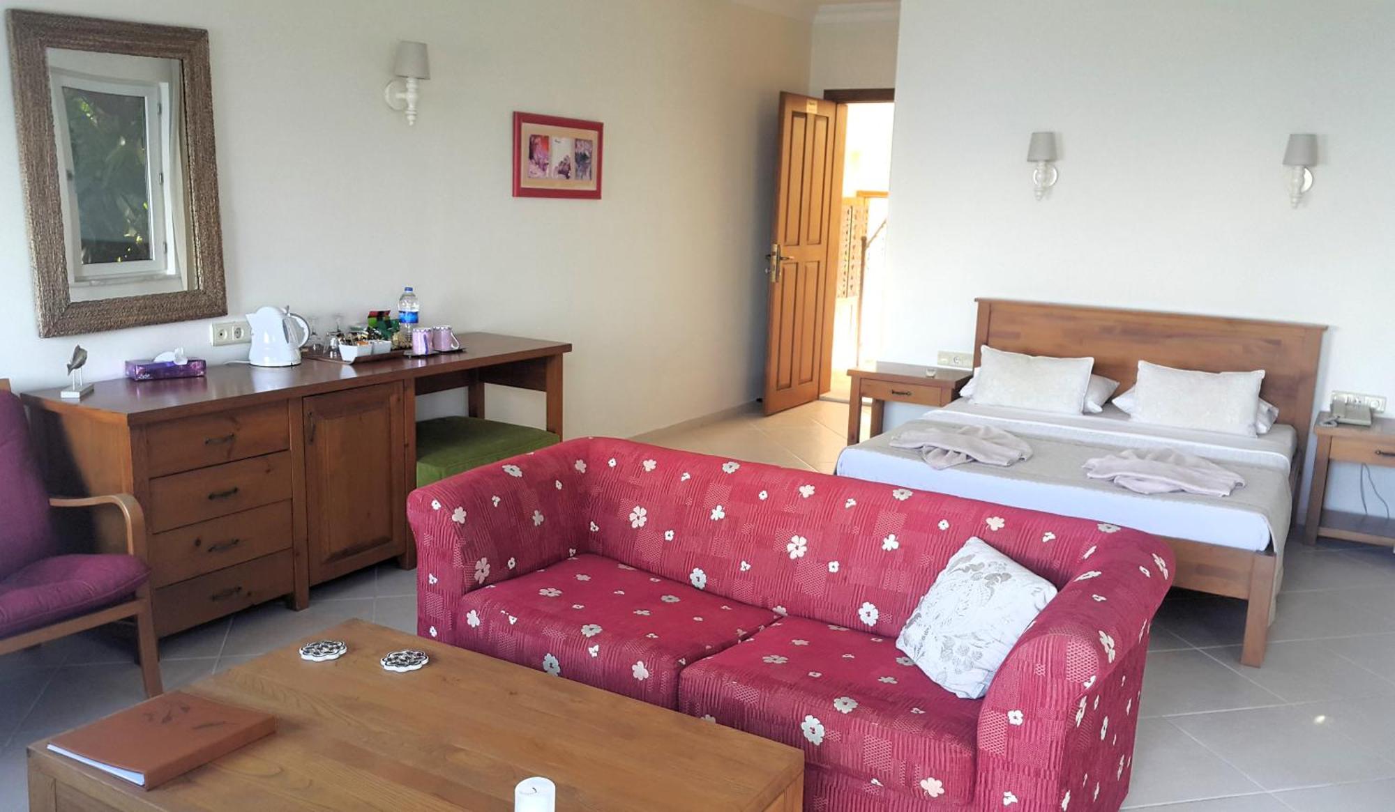 Ece Sovalye Island Hotel
